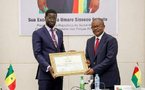 Diplomatie ouest-africaine : Le Président Bassirou Diomaye Faye décoré de la médaille Amílcar Cabral en Guinée-Bissau