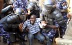 Présidentielle en Ouganda: le candidat Besigye arrêté, violents heurts