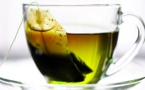 Faites attention : Voici les effets secondaires du thé vert