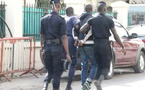 Vol avec violence : une plainte aboutit à une arrestation à Grand Yoff