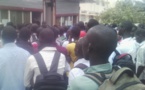 UCAD : un présumé homosexuel malmené par une foule d’étudiants (Vidéo)