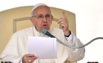 Le pape François ouvre la porte à certains divorcés remariés