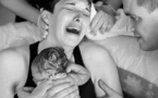 13 photographies extraordinaires de parents voyant leur bébé pour la première fois, après l'accouchement