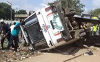 Accident sur l’axe Louga–Guéoul : Un bus se renverse, faisant un mort et 45 blessés