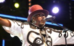 Vidéo: Mort en direct sur la scène de Papa Wemba.