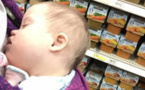 Dans un magasin, une femme fait une remarque déplacée à propos de son enfant. Sa réponse est parfaite!