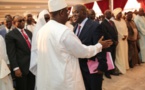 Arrêt sur image : Macky Sall avec Oumar Sarr à la salle des Banquets 