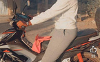 Dakar : un fêtard agressé et dépouillé de sa moto, un suspect interpellé