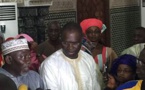En images la distribution, par la ville de Dakar, de kits "ndogou" aux nécessiteux à la Grande mosquée 