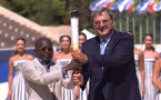 Dakar 2026 : la flamme olympique quitte Athènes, le Sénégal se prépare à accueillir le monde
