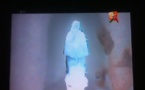 Vidéo - Bantamba caricature la dame vêtue de blanc qui accompagnait Yékini…