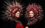 Une styliste ukrainienne recrée des couronnes de fleurs, relançant une tradition vestimentaire symbolisant la fierté nationale !