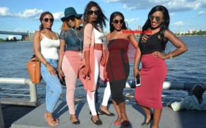 PHOTOS - Quand la fille de Aby Ndour, Binou joue la star en compagnie de sa bande