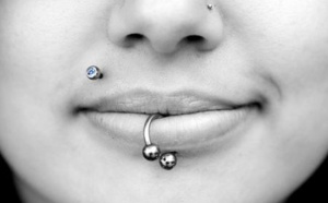 Nez, langue, nombril...voici les risques du piercing sur ces parties de votre corps