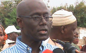Vidéo - Incendie du poste de Thiès, le ministre Thierno Alassane Sall sur place pour évaluer l'ampleur des dégâts. Regardez