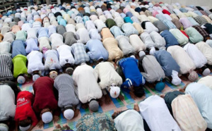 Magal des 2 rakkas : Serigne Mame Mor Mbacké exhorte à l’éducation des jeunes