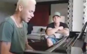 Neymar devenu chanteur et pianiste