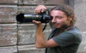 Reporter italien, soupçonné d’espionnage  au Sénégal, s’est vu refuser le visa des Usa  en Italie.