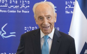 "Shimon Peres était un charmeur, il voulait faire plaisir à tout le monde", selon un ex-conseiller