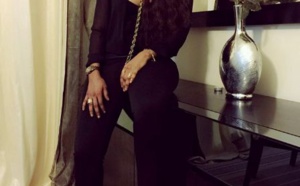 Aida Samb,dans une tenue marron appréciez l'artiste!!