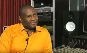 Vidéo anniversaire : Papis Konaté, ‘’Youssou Ndour c’est la star, le meilleur chanteur au Sénégal !!!’’