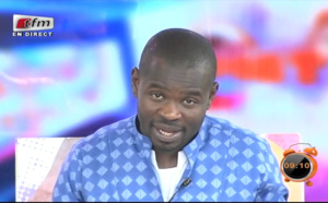 Vidéo - Pape Cheikh improvise une quête pour leur trophée dans toutes les télés de Dakar