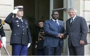 MACKY SALL SUR UNE SUCCESSION DE WADE PAR KARIM : ''Je ne parle pas de questions politiques en dehors du pays''