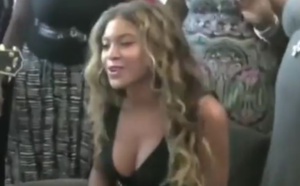 Vidéo: Beyoncé fait de la musique acoustique, regardez!