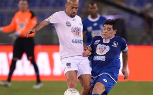 Maradona et Veron ont failli se battre lors d'un match "pour la paix"