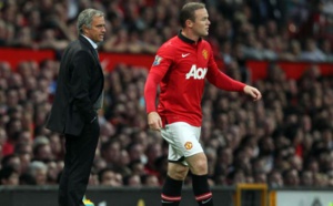 Mourinho pousse Rooney vers la sortie !