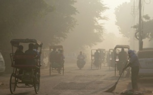 Inde: la pollution étouffe Delhi, 1 800 écoles fermées samedi