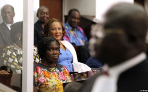 Le procès de Simone Gbagbo bloqué en Côte d'Ivoire