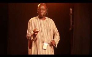 Ouvrages du professeur Babacar Mbaye Ndaak « Baay Lahat.. » et Baay Faal dédicacés à Douta Seck