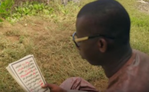 Vidéo: Amdy Moustapha Khassida of Fat-houl Fattaah and the launching of Serign Touba in English