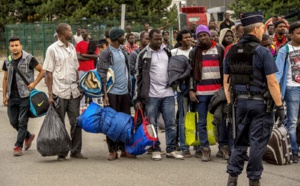 Migrants : la France propose 2 500 euros pour rentrer au pays