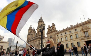 Colombie : l’accord de paix avec la guérilla des FARC approuvé par le Congrès