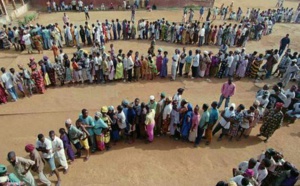 Présidentielle gambienne en images : participation électorale hors du commun au Sukuta, Kombo North