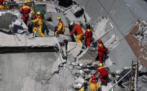Un séisme de magnitude 6,5 fait au moins 52 morts en Indonésie