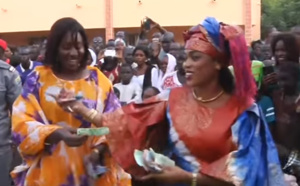 Vidéo : Les deux épouses de Cheikh Bethio se lâchent sur un "thiante"