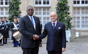 Photos-vidéo : la séance de prise de photos du président Macky Sall à Matignon