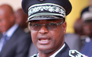 INTERDICTION DU PORT DE CASQUETTE: Le directeur de la police, Oumar Mal, met en garde ses hommes