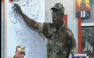 Vidéo : Le Président Macky Sall dirige l'opération militaire en Gambie" pour éjecter Yaya Jammeh..Version Kouthia à mourir de rire......
