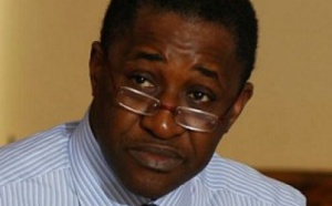 Fuite de Jammeh en Guinée : le correspondant de  la BBC dément, le journaliste Adama Gaye persiste et signe