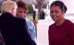 La drôle de tête de Michelle Obama quand elle reçoit le cadeau de Melania Trump