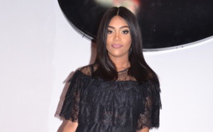 Tenues décontractées chic et tendances de l'actrice de "Double vie" 