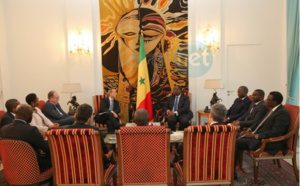 Photos: Le Président Macky Sall a reçu ce jeudi une délégation de la SGBS qui souhaite contribuer au financement du PSE