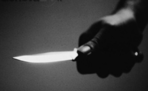 Coups et blessures volontaires et port illégal d’arme: l’étudiant en quatrième année assène 9 coups de couteau à son protagoniste