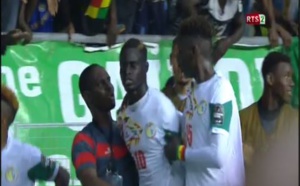 Vidéo - CAN U20: Demi - finale: le Sénégal ouvre le score  avec Aliou Badji à la 12e mn de jeu face à la Guinée....