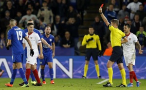Samir Nasri (Séville FC) expulsé pour un coup de tête sur Jamie Vardy