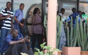 Inscription des étudiants dans les agences Ecobank, un vrai calvaire